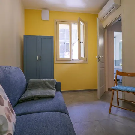 Gialla Σπίτι διακοπών Intra