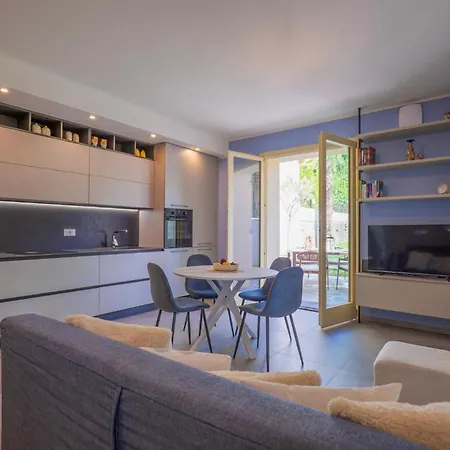 펜션 Gialla 인트라